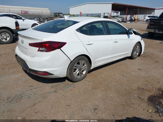 Hyundai ELANTRA Value Edition