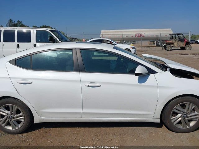 Hyundai ELANTRA Value Edition