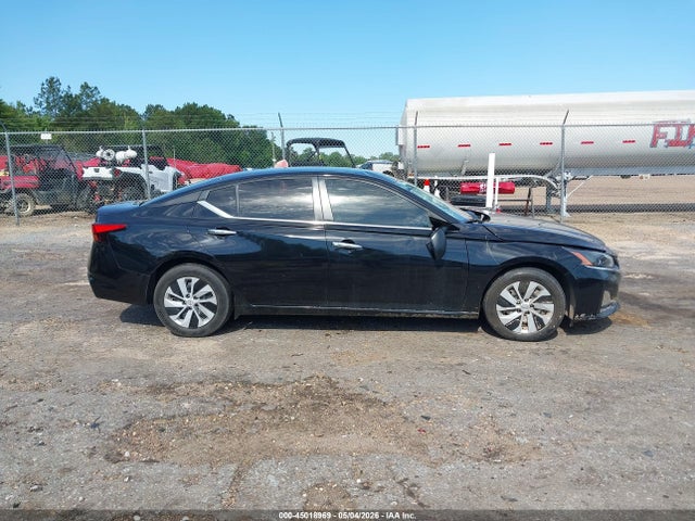 Nissan Altima S Fwd