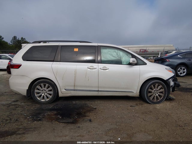 Toyota Sienna Limited 7 Passenger
