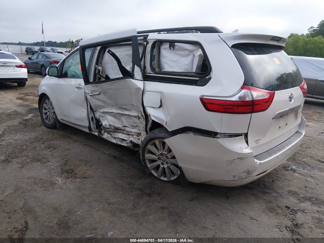 Toyota Sienna Limited 7 Passenger