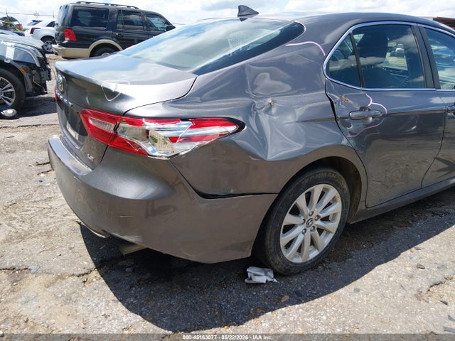 Toyota Camry Le
