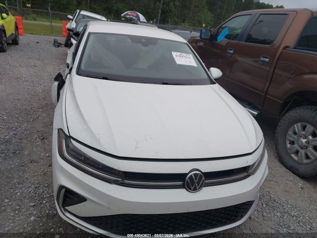 Volkswagen Jetta S