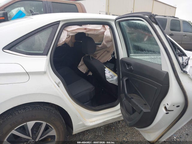 Volkswagen Jetta S