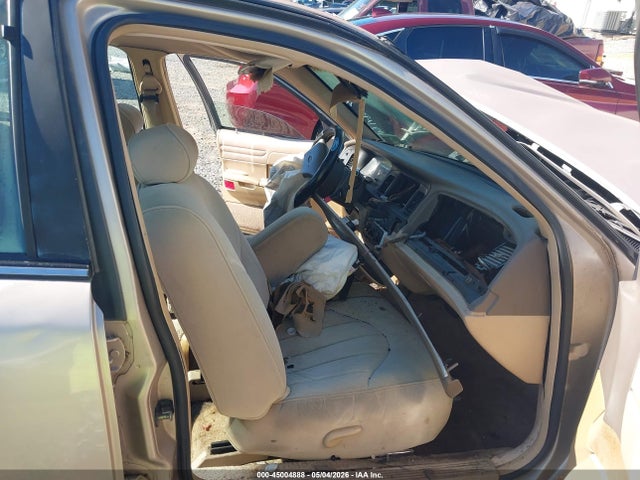 Ford Crown Victoria