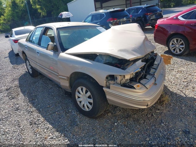 Salvage Ford Crown Victoria Image