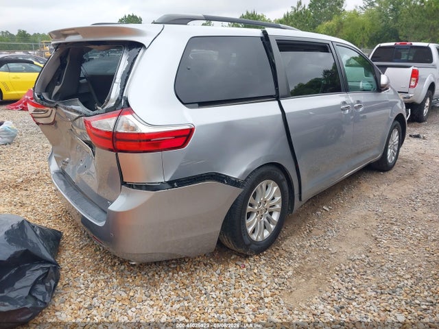 Toyota Sienna Xle Premium 8 Passenger