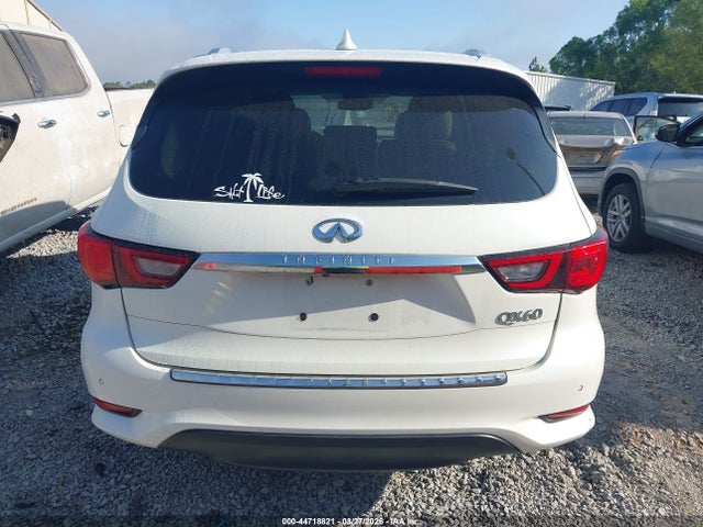INFINITI Qx Luxe