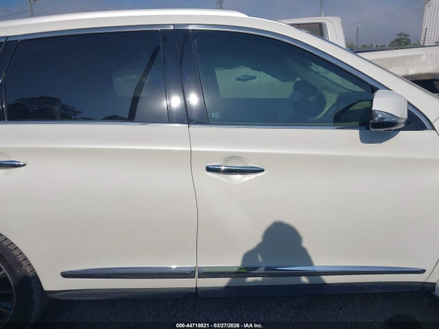 INFINITI Qx Luxe