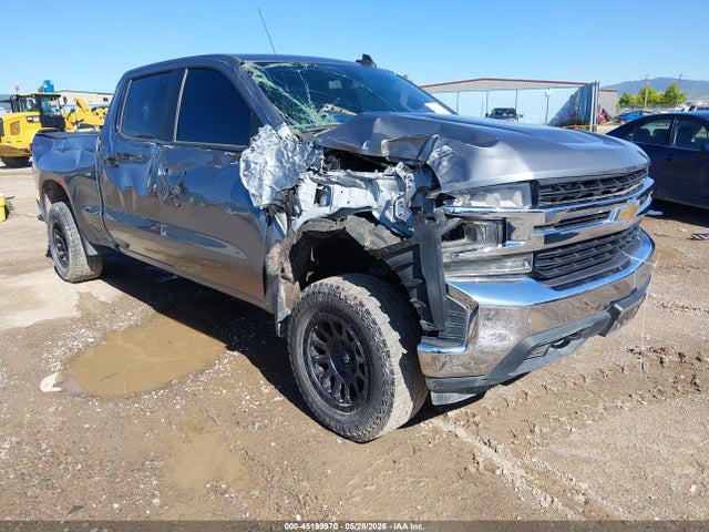 Salvage Chevrolet Silverado 1500 Image