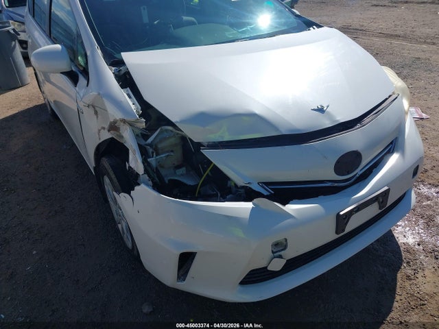 Toyota Prius v Three