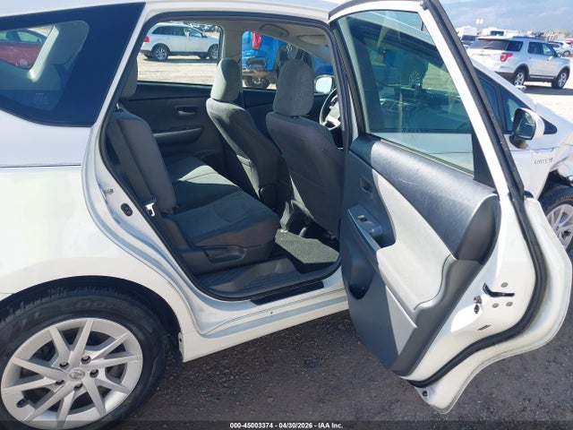 Toyota Prius v Three