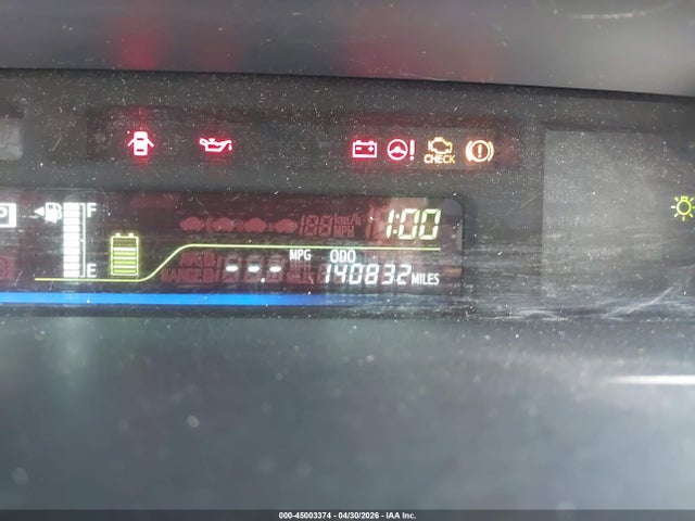 Toyota Prius v Three