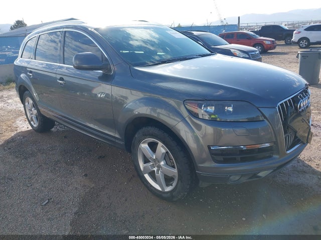 Salvage Audi Q7 Image