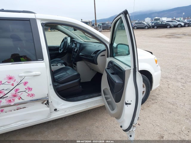 Chrysler Town & Country Touring