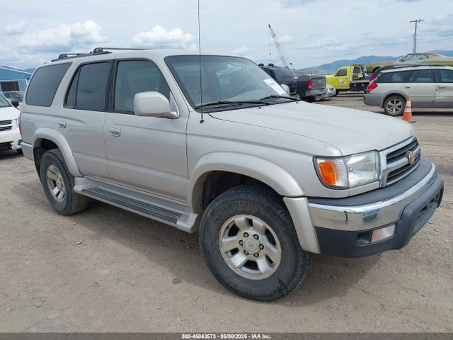 Salvage Toyota 4Runner Image