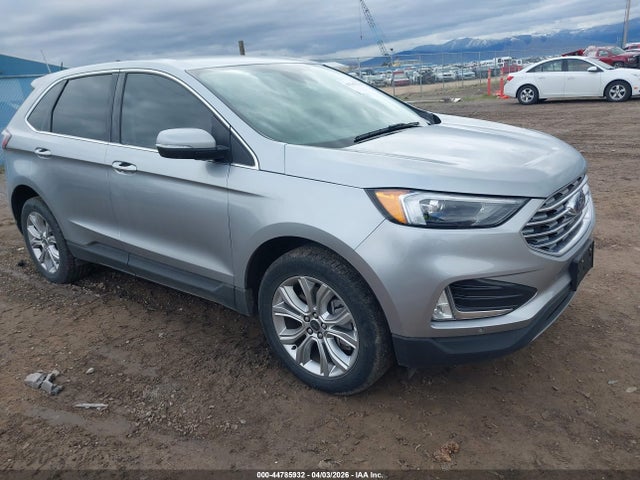 Salvage Ford Edge Image