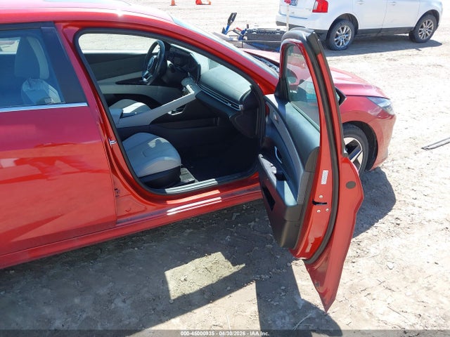 Hyundai ELANTRA Limited
