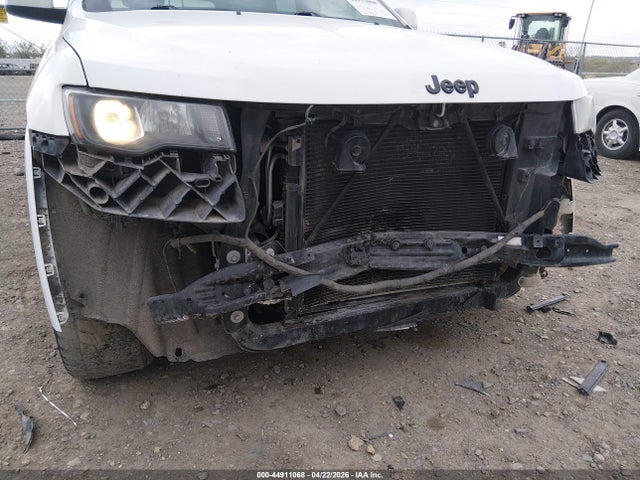 Jeep Grand Cherokee Altitude 4x4