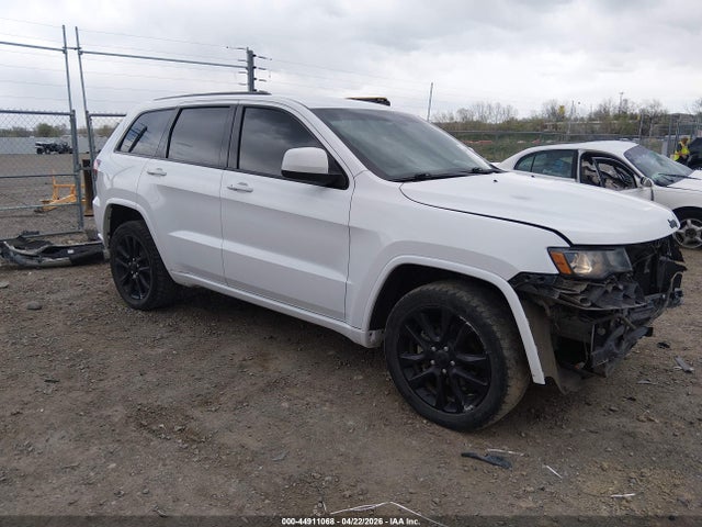 Salvage Jeep Grand Cherokee Image