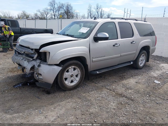 Chevrolet Suburban 1500 Lt