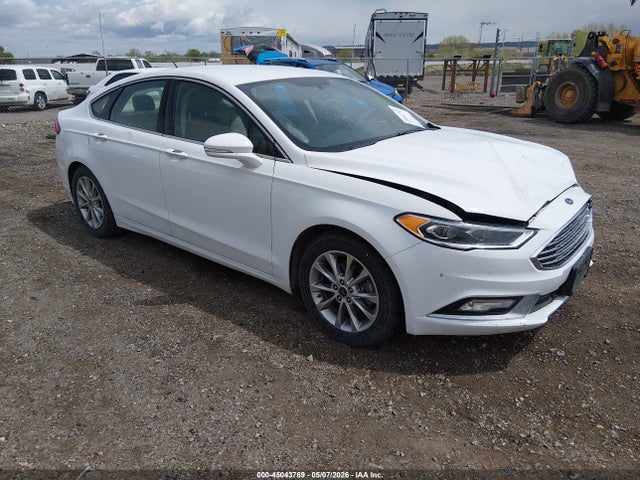 Salvage Ford Fusion Image