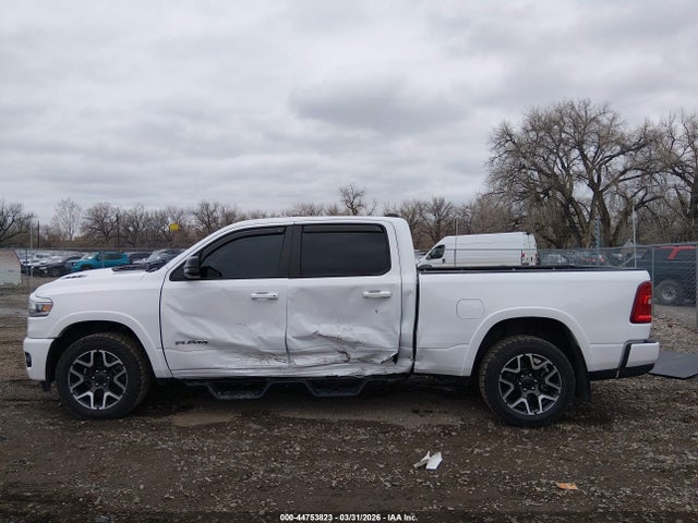 Ram 1500 Laramie  4x4 6'4 Box