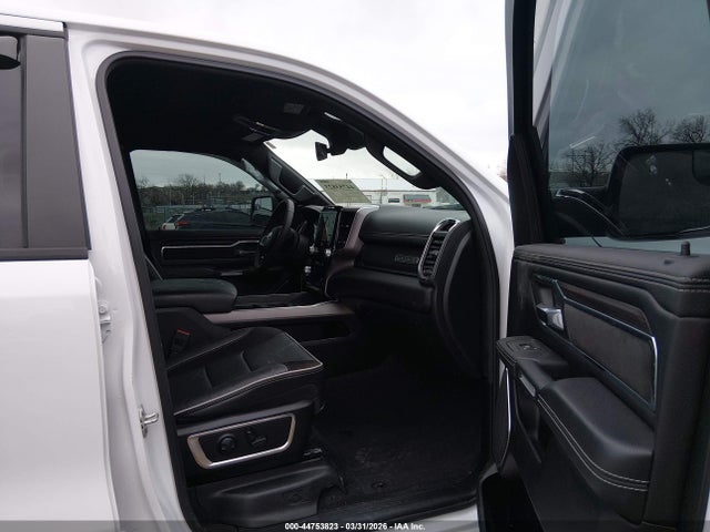 Ram 1500 Laramie  4x4 6'4 Box