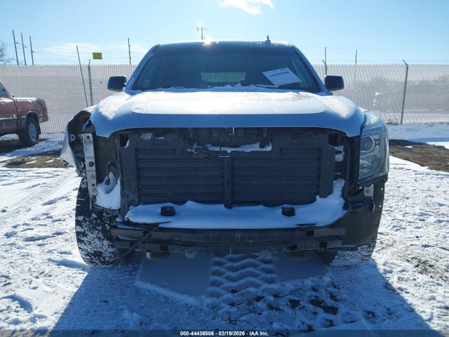 GMC Yukon Slt