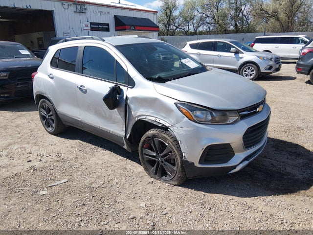 Salvage Chevrolet Trax Image