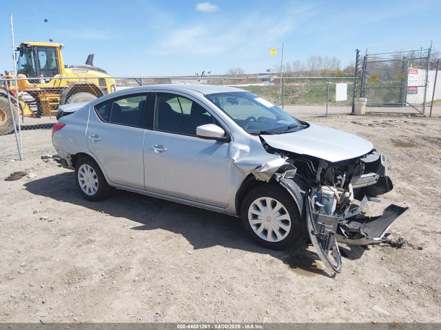 Salvage Nissan Versa Image