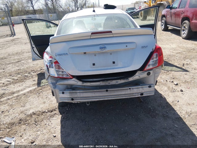 Nissan Versa 1.6 Sv