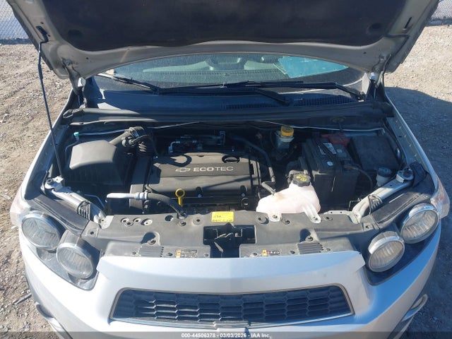 Chevrolet Sonic 2lz