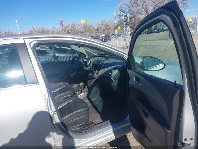 Chevrolet Sonic 2lz