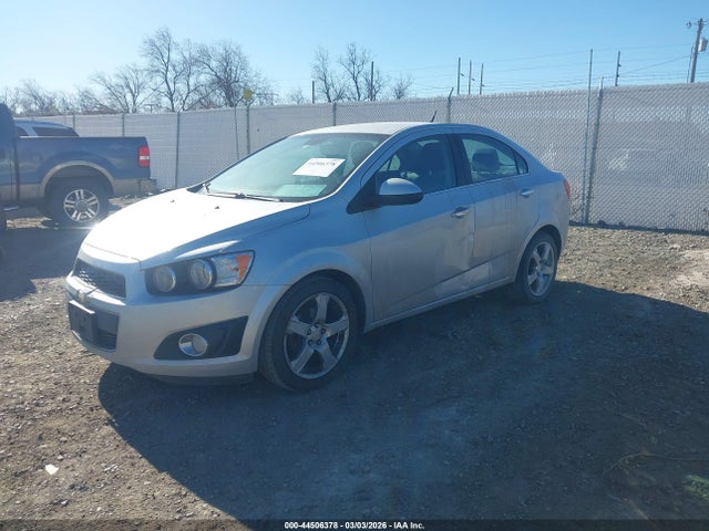 Chevrolet Sonic 2lz