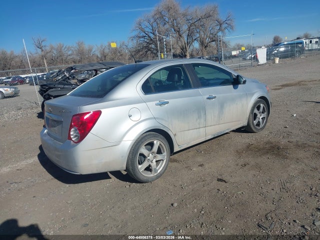 Chevrolet Sonic 2lz