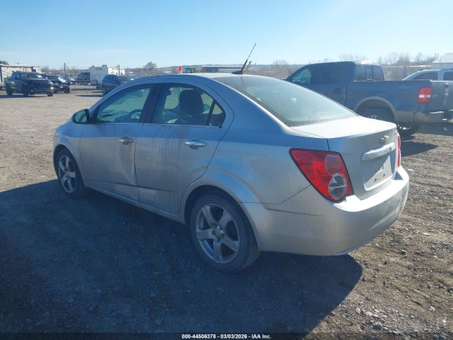 Chevrolet Sonic 2lz