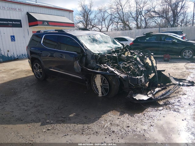 Salvage GMC Acadia Image
