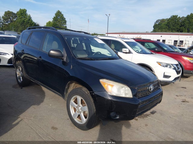Salvage Toyota RAV4 Image