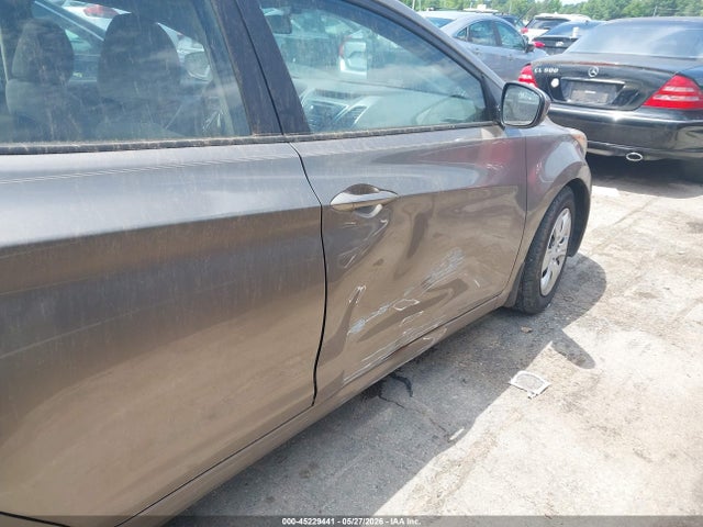 Hyundai ELANTRA Se