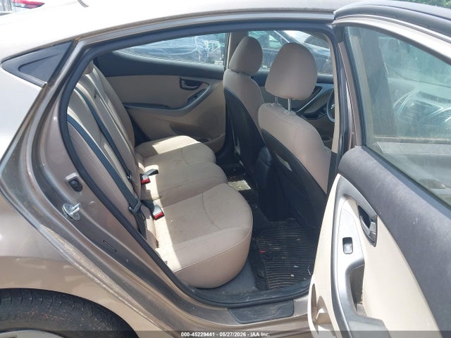 Hyundai ELANTRA Se