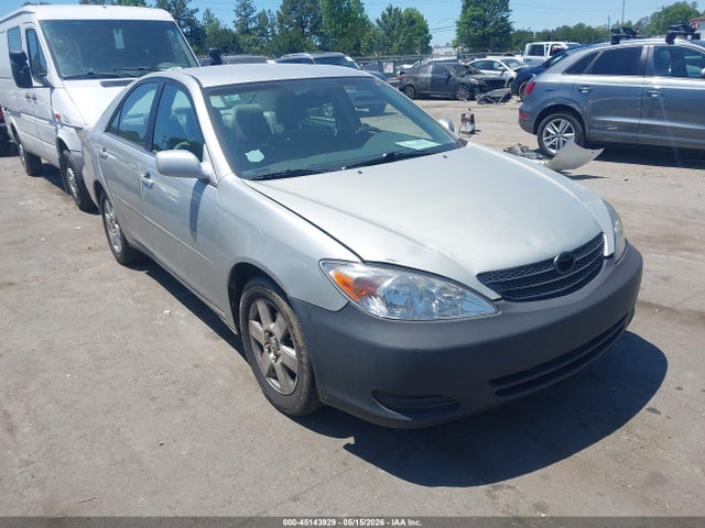 Salvage Toyota Camry Image