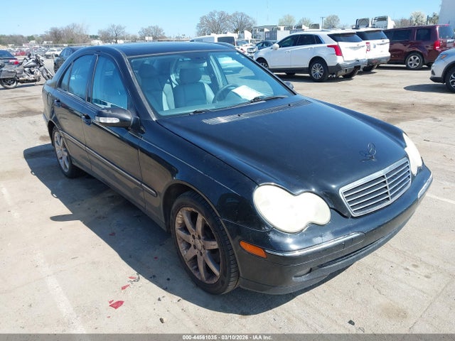 Salvage Mercedes-Benz C-Class Image