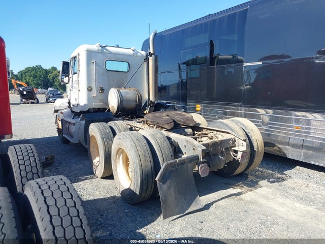 Freightliner Conventional Fld120