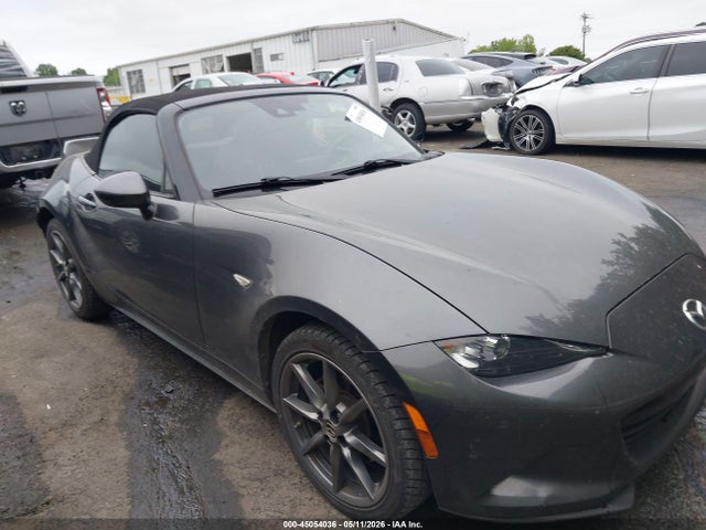 Mazda MX-5 Miata Grand Touring