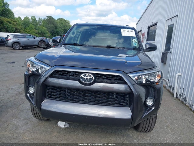 Toyota 4Runner Sr5