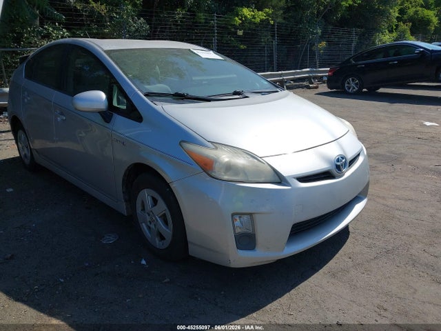Salvage Toyota Prius Image