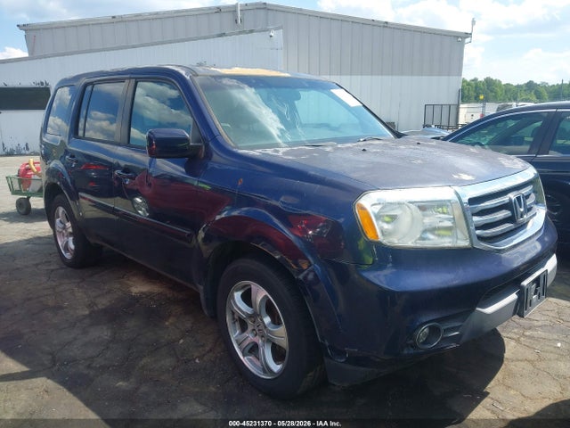 Salvage Honda Pilot Image