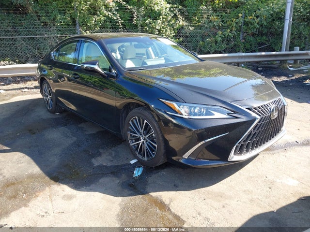 Salvage Lexus Es Image