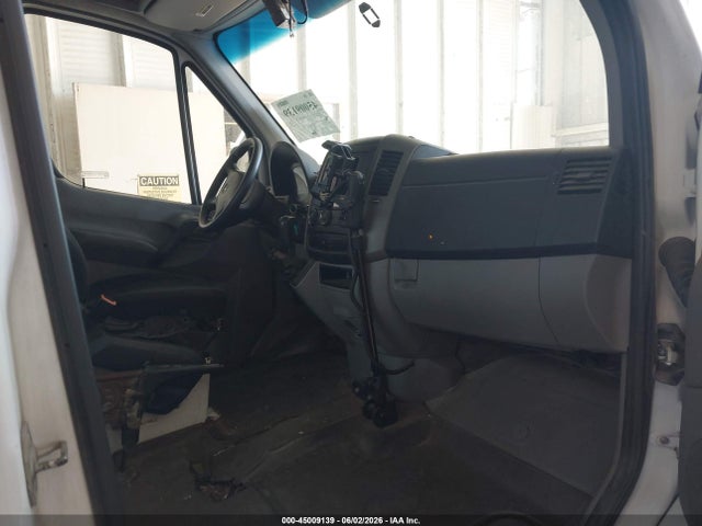 Mercedes-Benz Sprinter 2500 High Roof